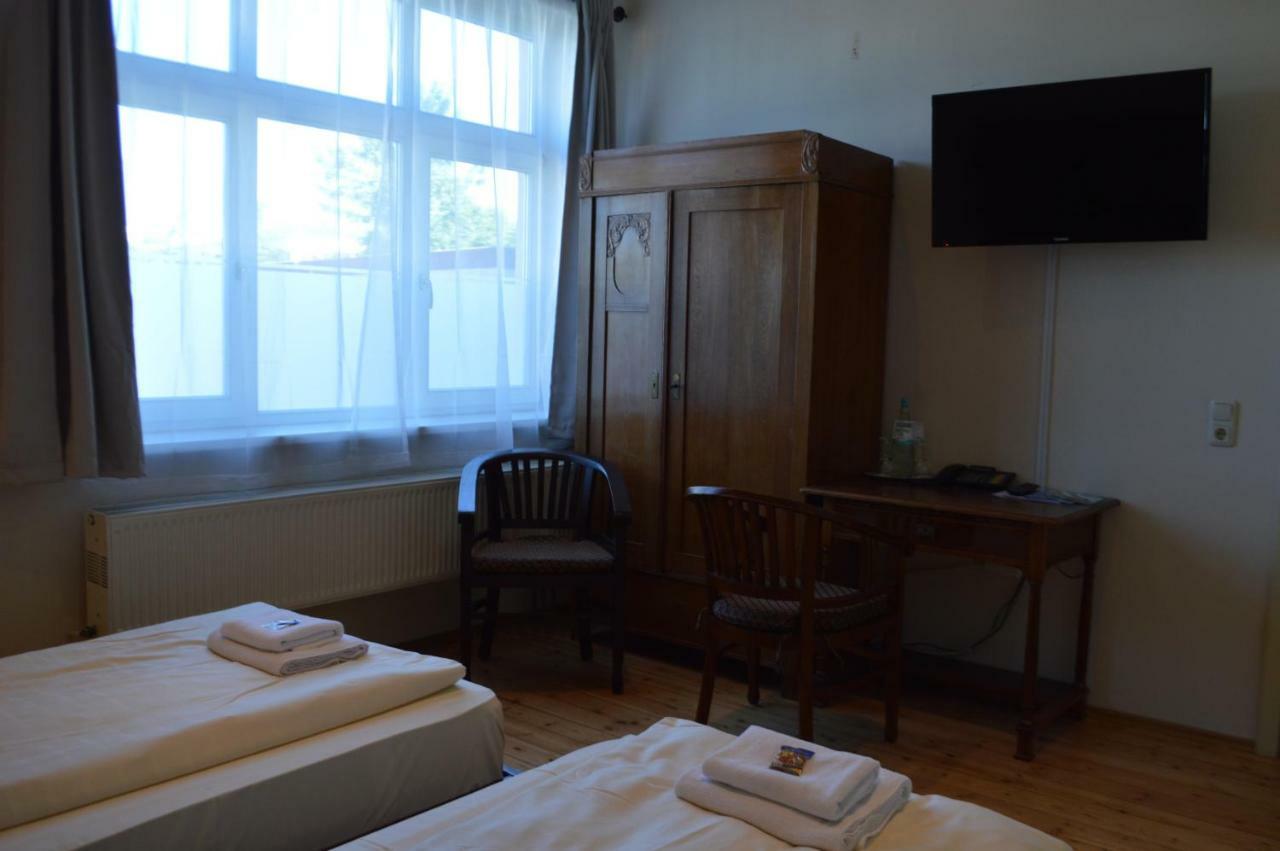Hotel Gutenberger Lubeck Bagian luar foto