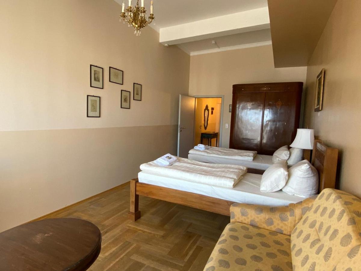 Hotel Gutenberger Lubeck Bagian luar foto